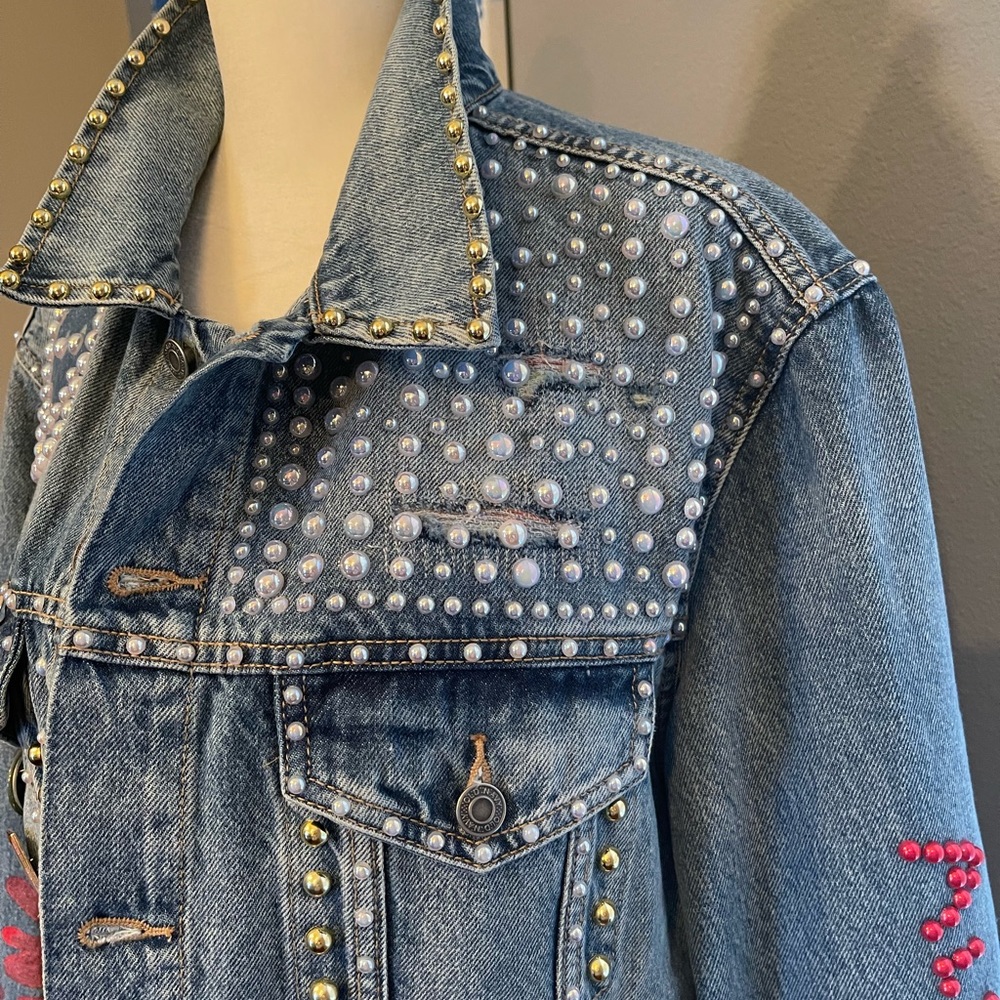 Mama Ru LGBTQIA Jacket - Picture 5 of 10